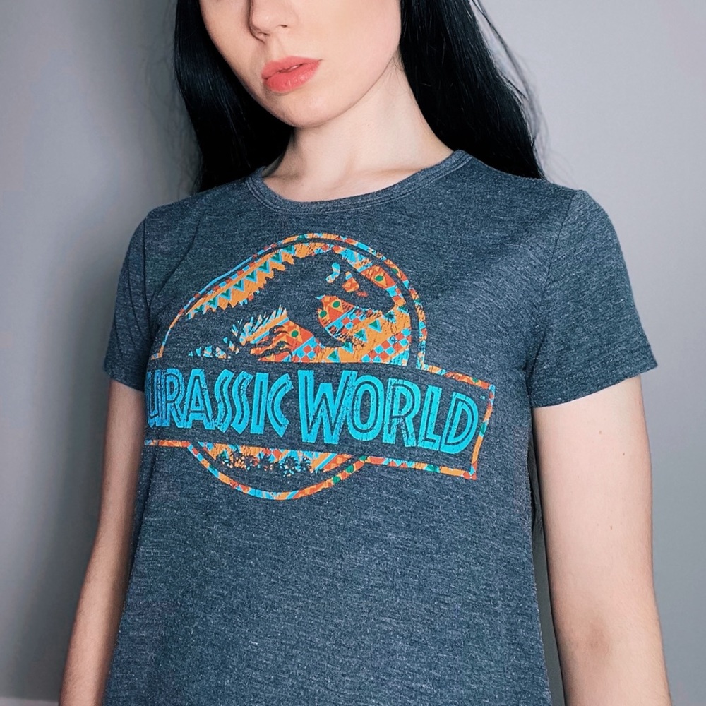 Jurassic World Print Tee Women’s Small